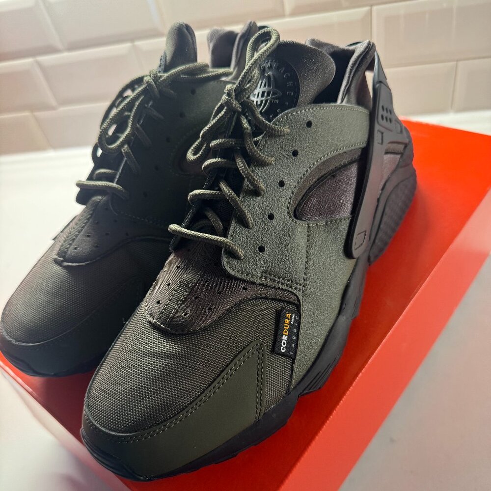 NIKE AIR HUARACHE CORDURA - CARGO KHAKI/BLACK MENS (DS)
